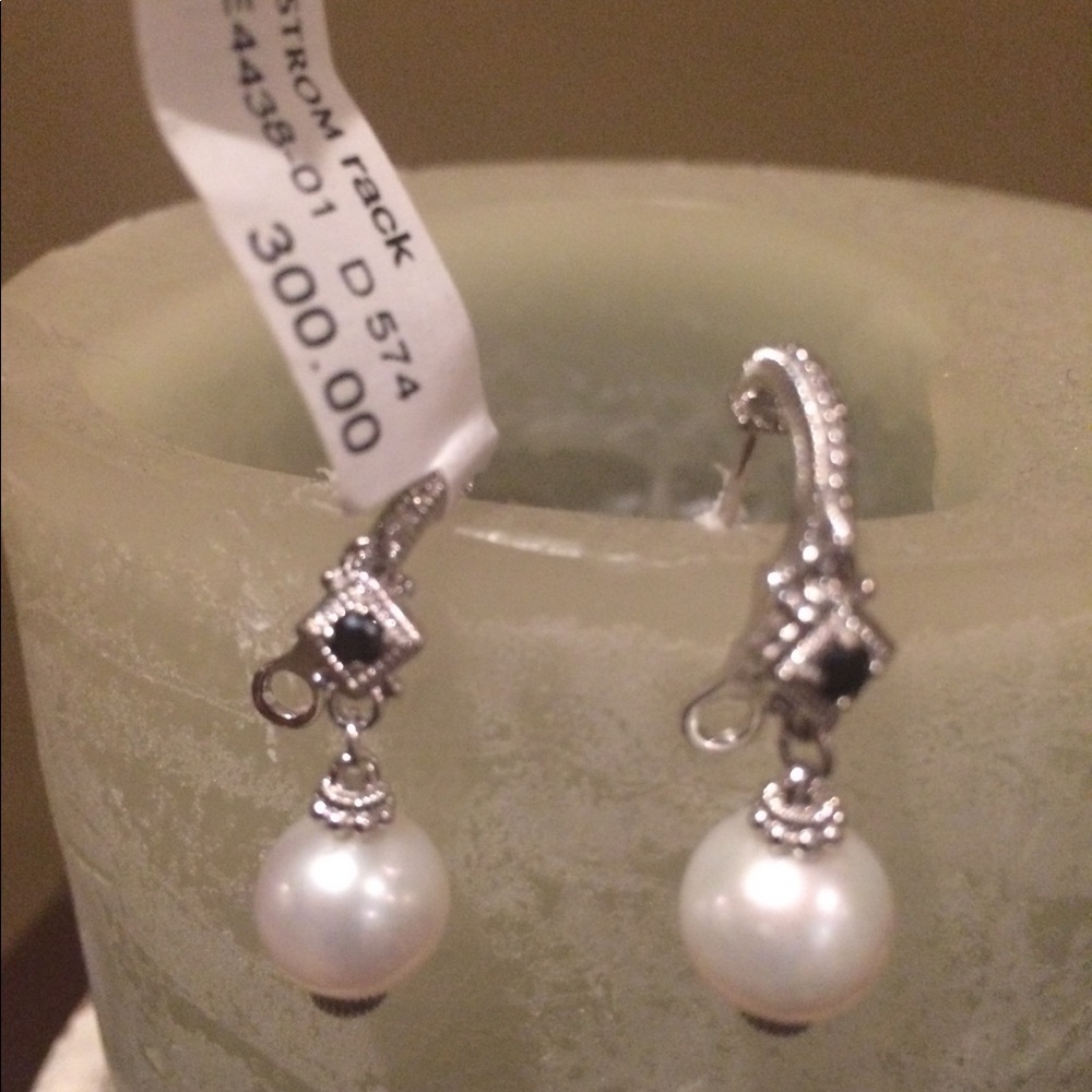 JUDITH RIPKA CUBE and PEARL DROP PIERCED EARRINGS.